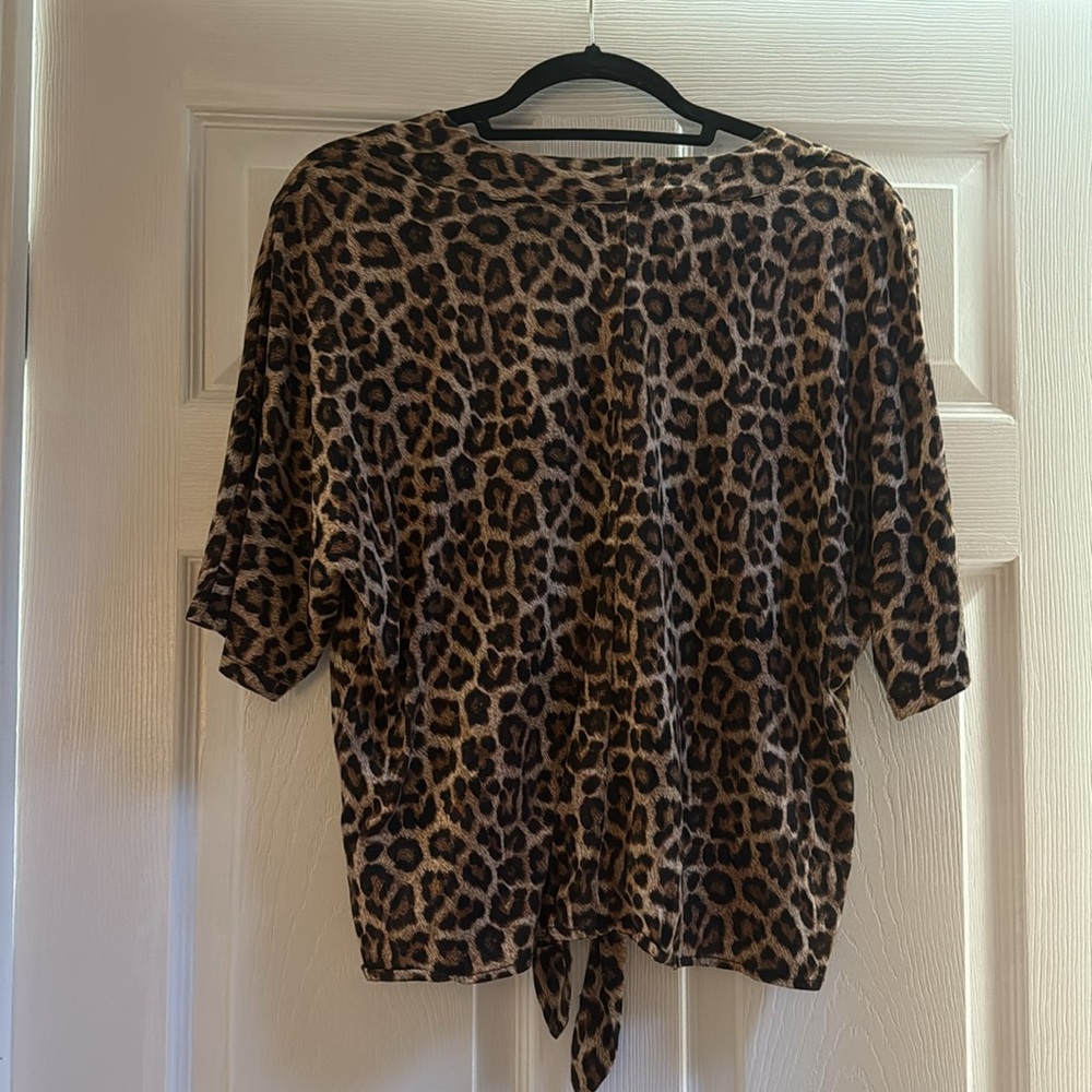 Michael Kors / Leopard Print Top - Picture 5 of 7
